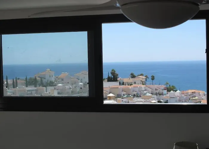 Moderna Mediterránea Villa Nerja