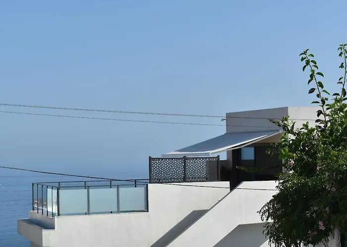 Villa Moderna Mediterránea *