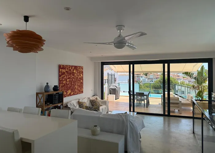 Moderna Mediterránea Villa Nerja